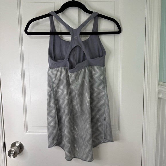 lululemon athletica Venus Gray Chevron Tank Top - Picture 3 of 10